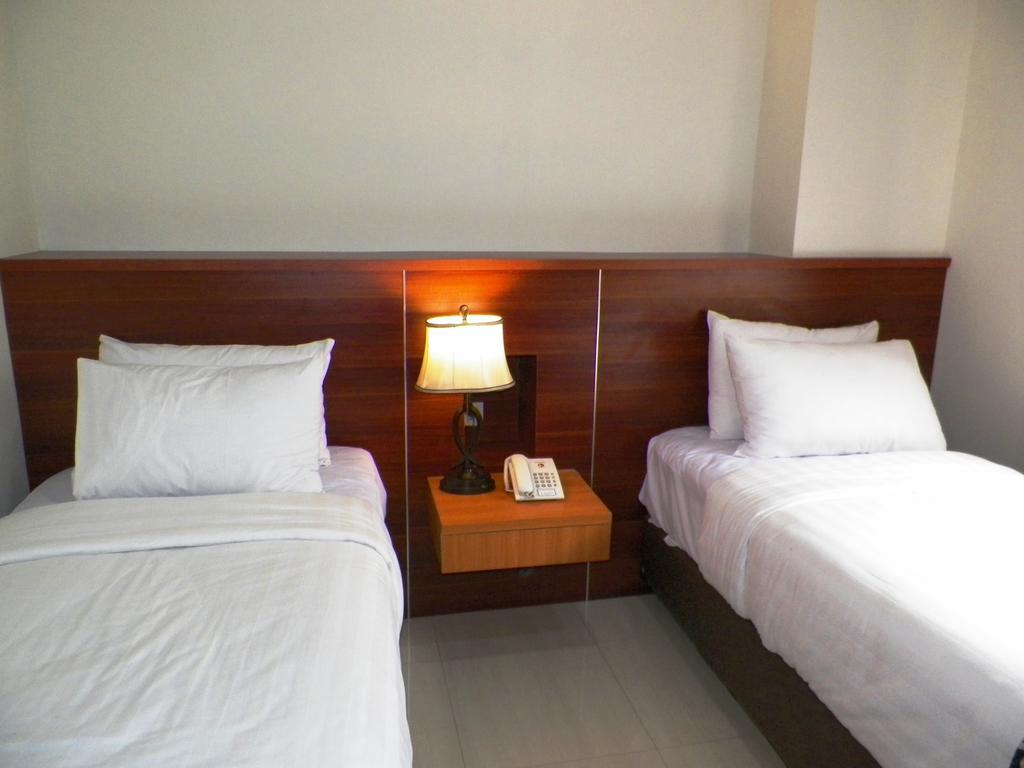 Maranatha Grand Hotel Yogyakarta Oda fotoğraf