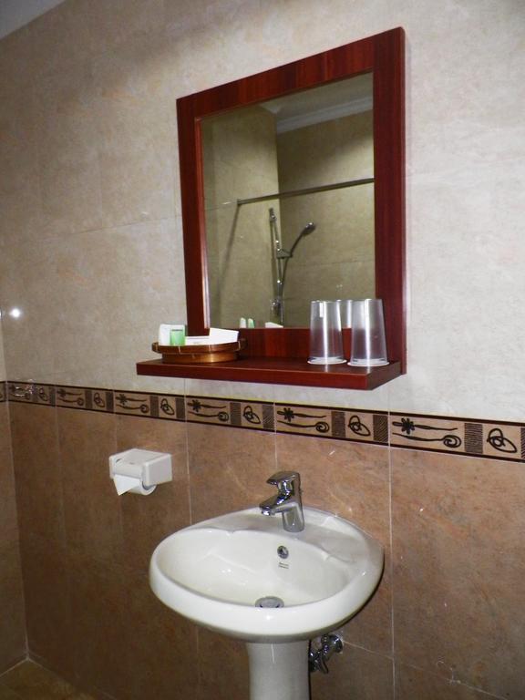 Maranatha Grand Hotel Yogyakarta Oda fotoğraf